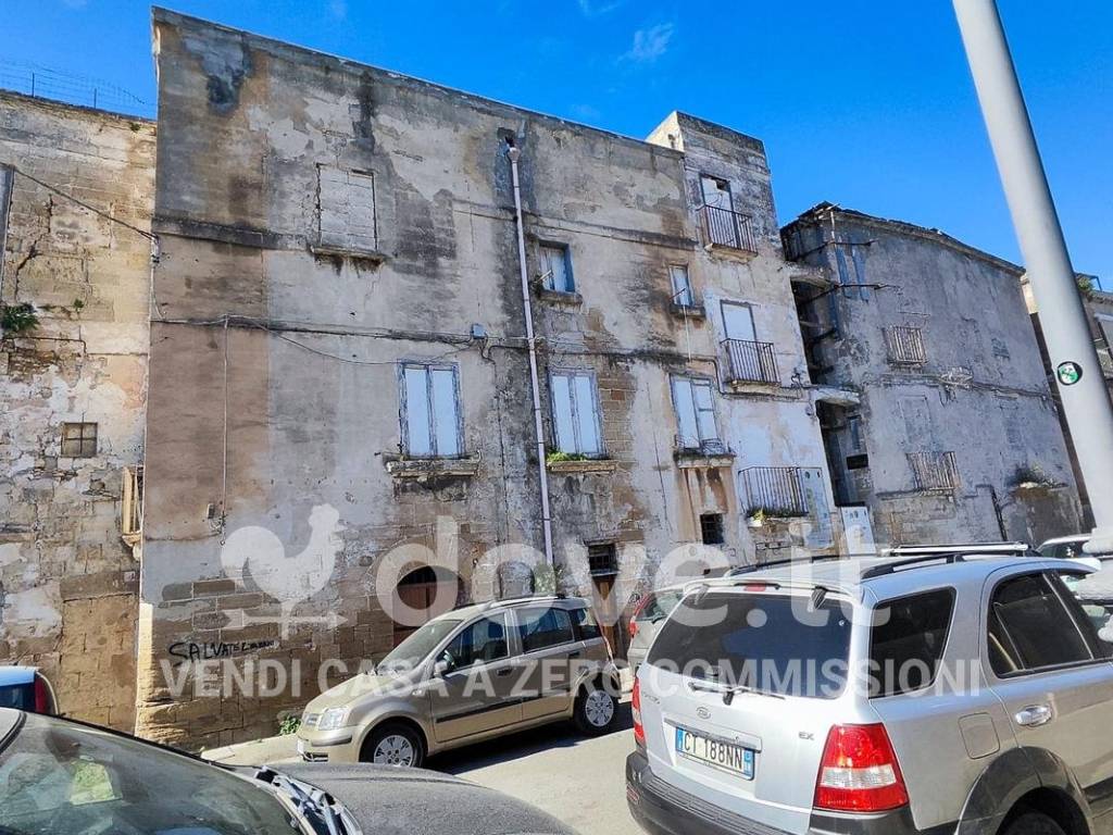 Palazzo / stabile a Taranto in Via di Mezzo - Foto 2