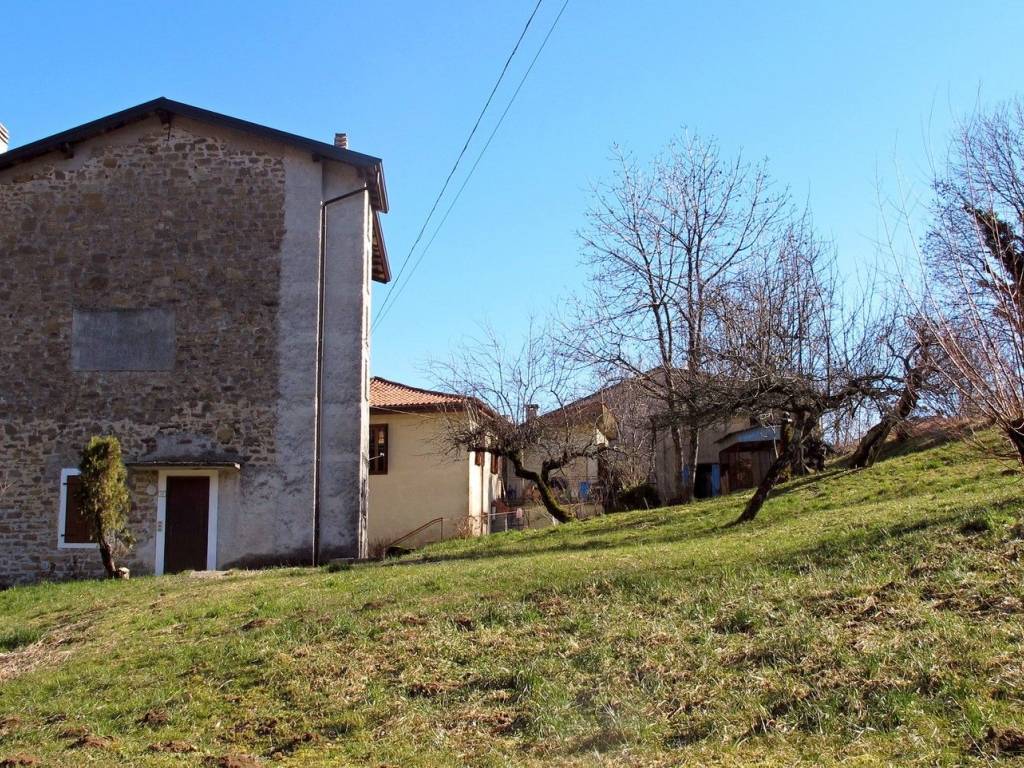 Appartamento a Frisanco in Via Roma - Foto 3