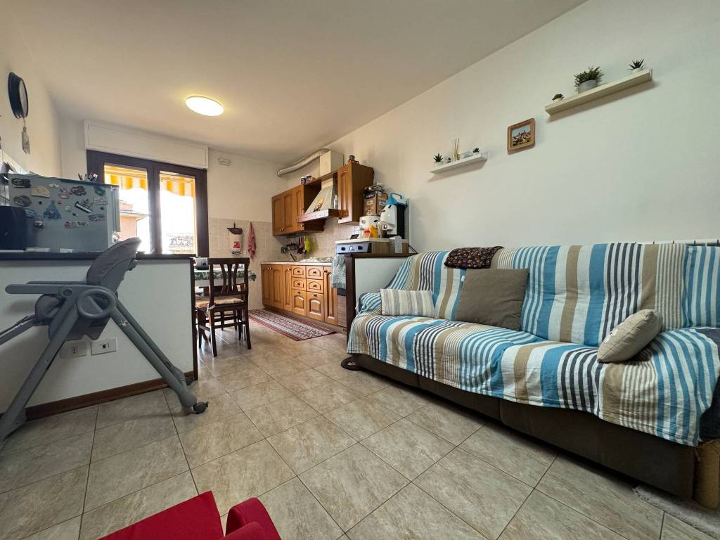 Appartamento a Corciano in Via Luca Benincasa - Foto 4