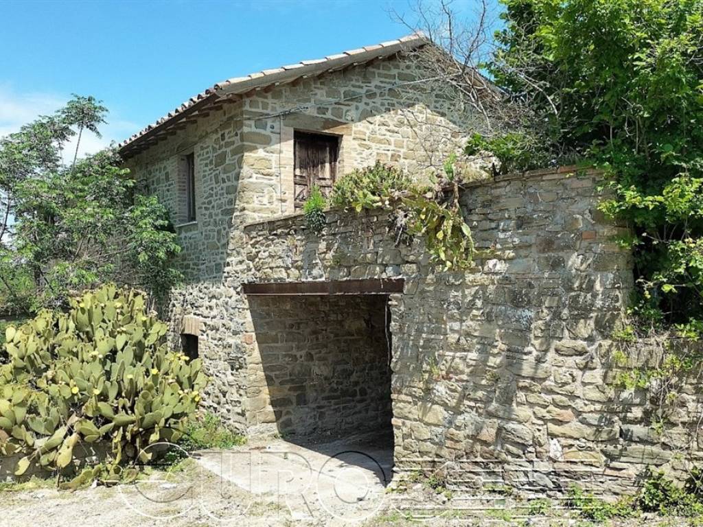 Rustico / casale a Gubbio in Strada Provinciale di Montelovesco - Foto 2