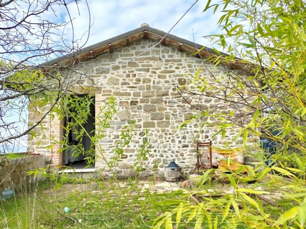 Rustico / casale a Gubbio in Strada Provinciale di Montelovesco - Foto 4