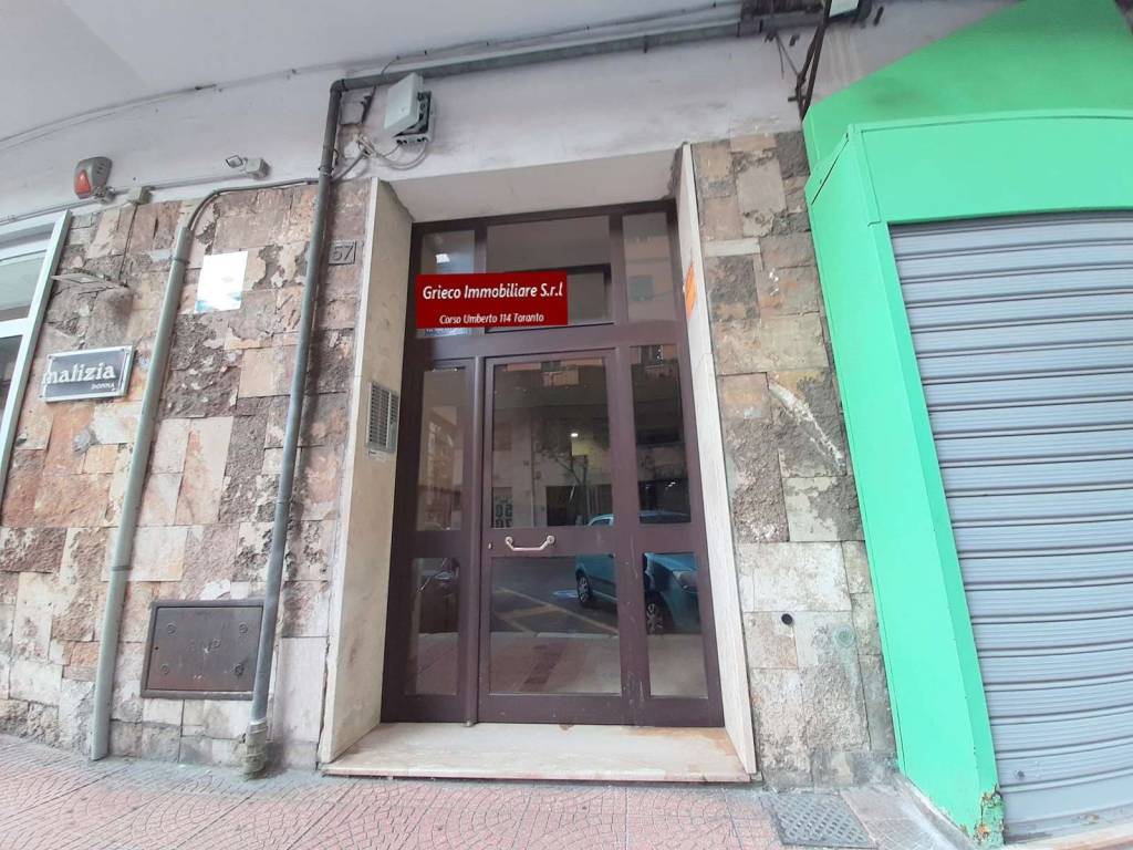 Appartamento a Taranto in Via Cesare Battisti, 57 - Foto 2