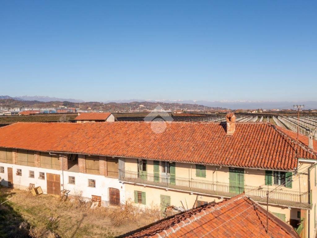 Casa indipendente a Verzuolo in VIA CHIAMINA, 6 - Foto 3
