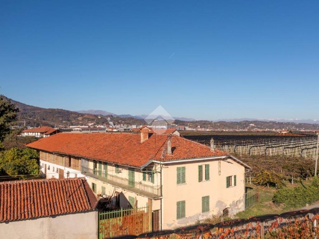 Casa indipendente a Verzuolo in VIA CHIAMINA, 6 - Foto 5