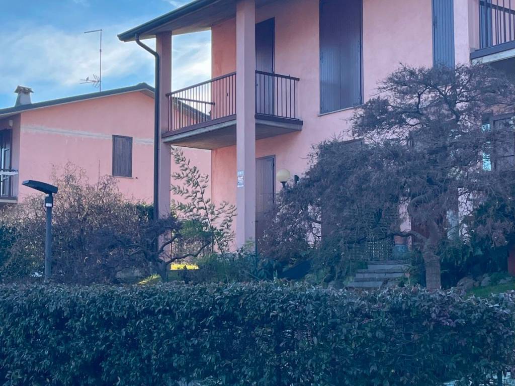 Villa a Brivio in Via Filatoio, 2 - Foto 2