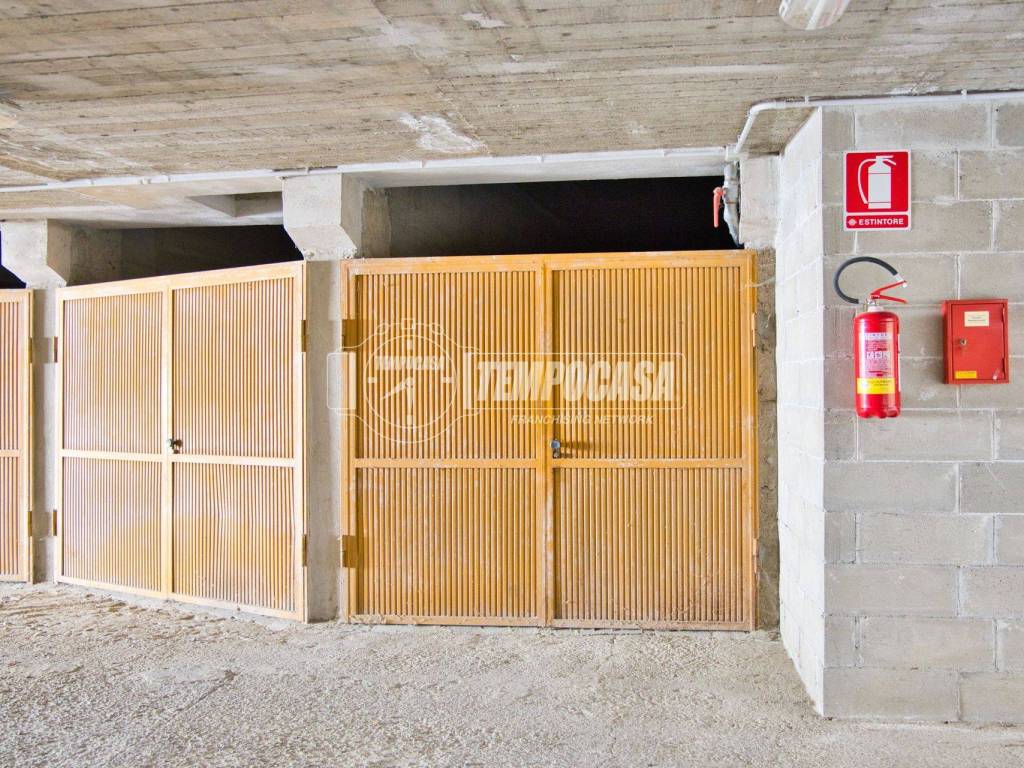 Box / garage a Vercelli in Via G. Giovenone - Foto 2