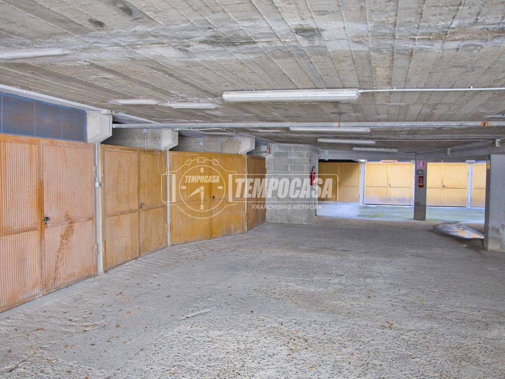 Box / garage a Vercelli in Via G. Giovenone - Foto 4