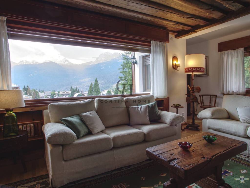 Appartamento a Cortina d'ampezzo in Via Roma, 20 - Foto 2