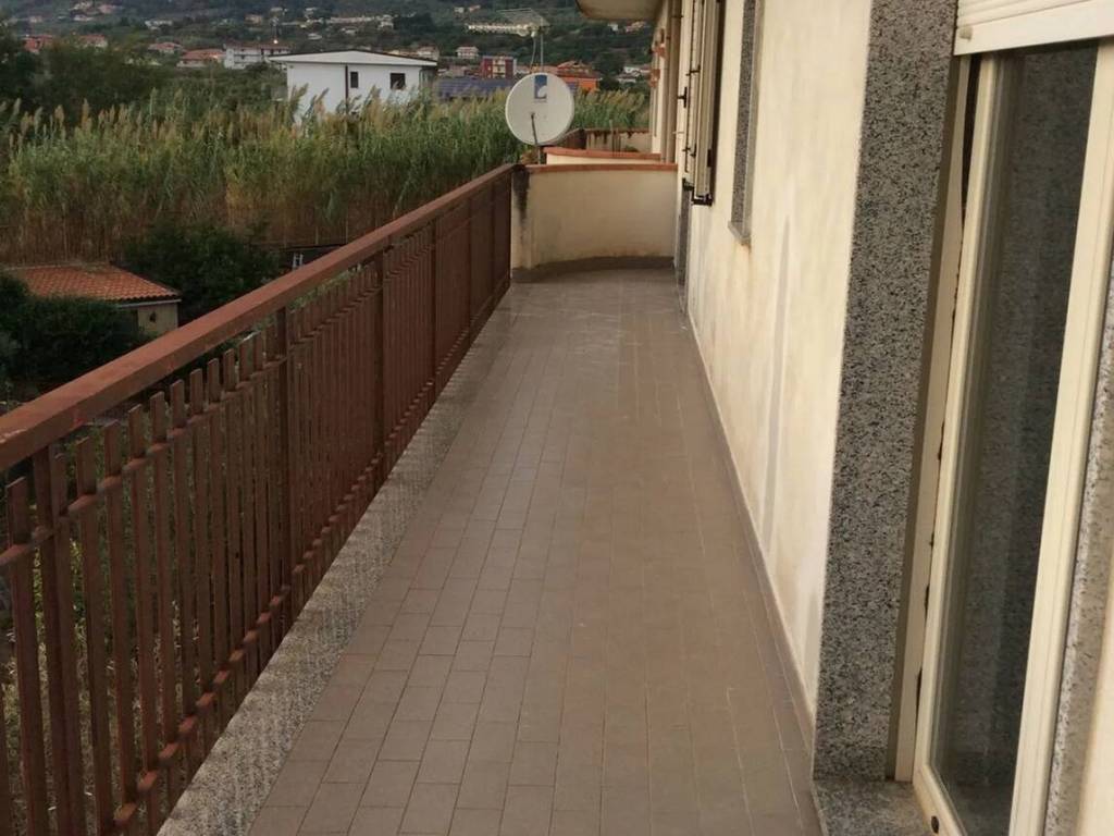 Appartamento a Lamezia terme in Via Aristotele S.N.C. - Foto 4