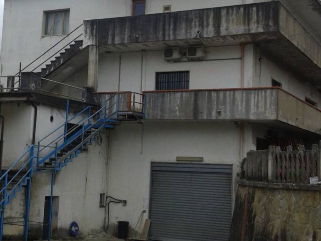 Immobile a Sicignano degli alburni in Strada Provinciale - Foto 3
