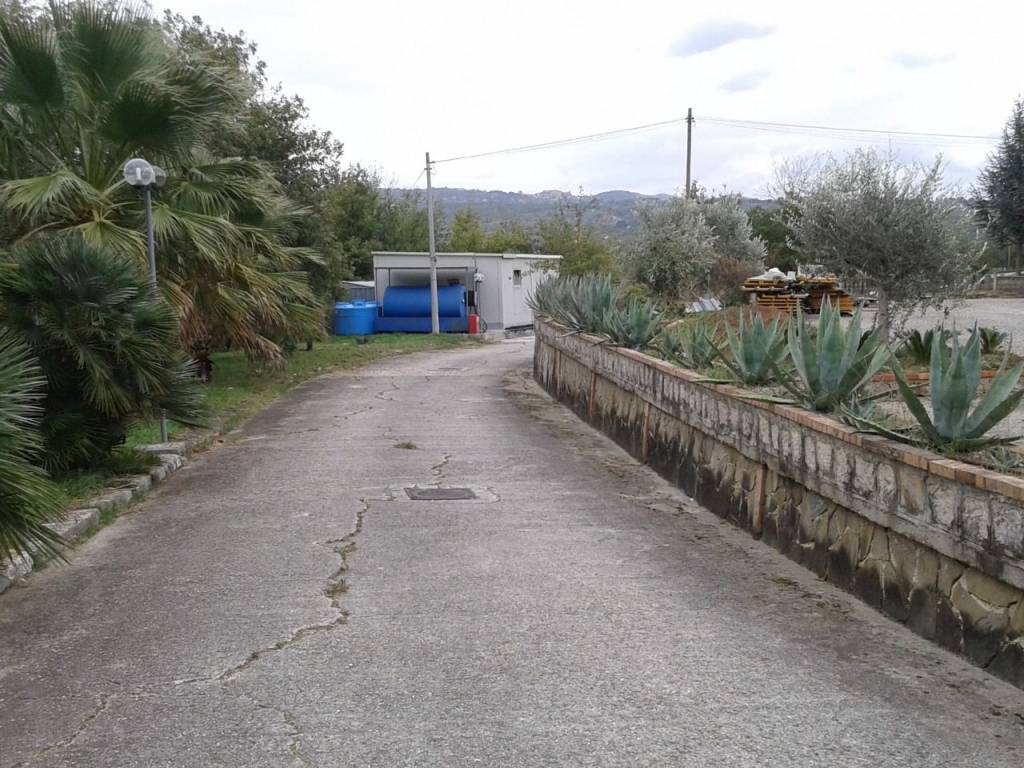 Immobile a Sicignano degli alburni in Strada Provinciale - Foto 5