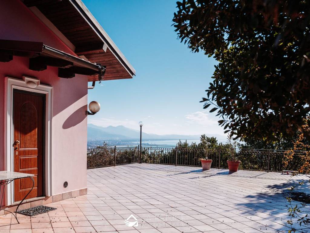 Villa a Ameglia in Via Cristoforo Colombo - Foto 5