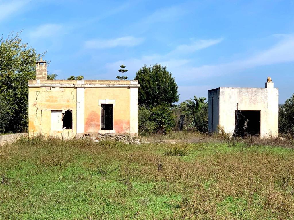 Casa indipendente a Matino in Strada Vicinale Bon-Amì - Foto 2