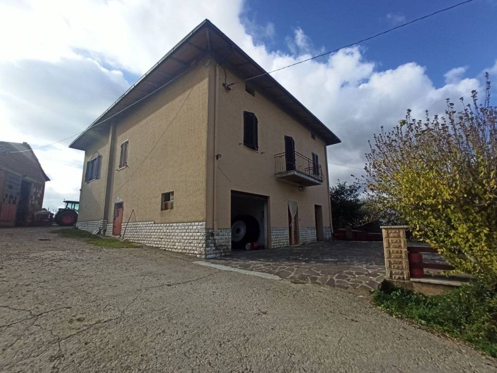 Villa a Castiglione del lago in Via Roma - Foto 3