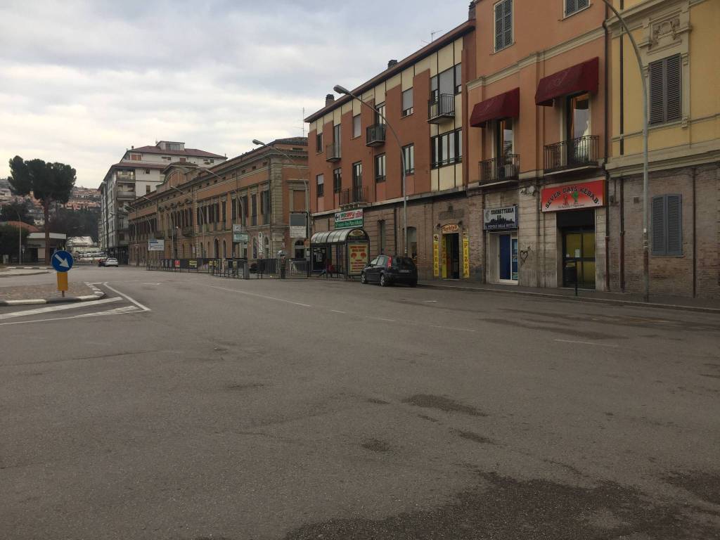 Immobile a Teramo in Piazza Giuseppe Garibaldi - Foto 2