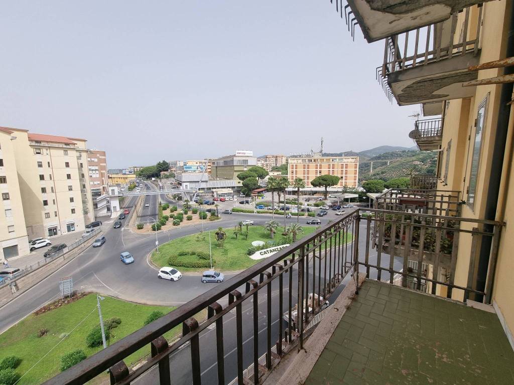 Appartamento a Catanzaro in Via Gabriele Barrio, 14 - Foto 2
