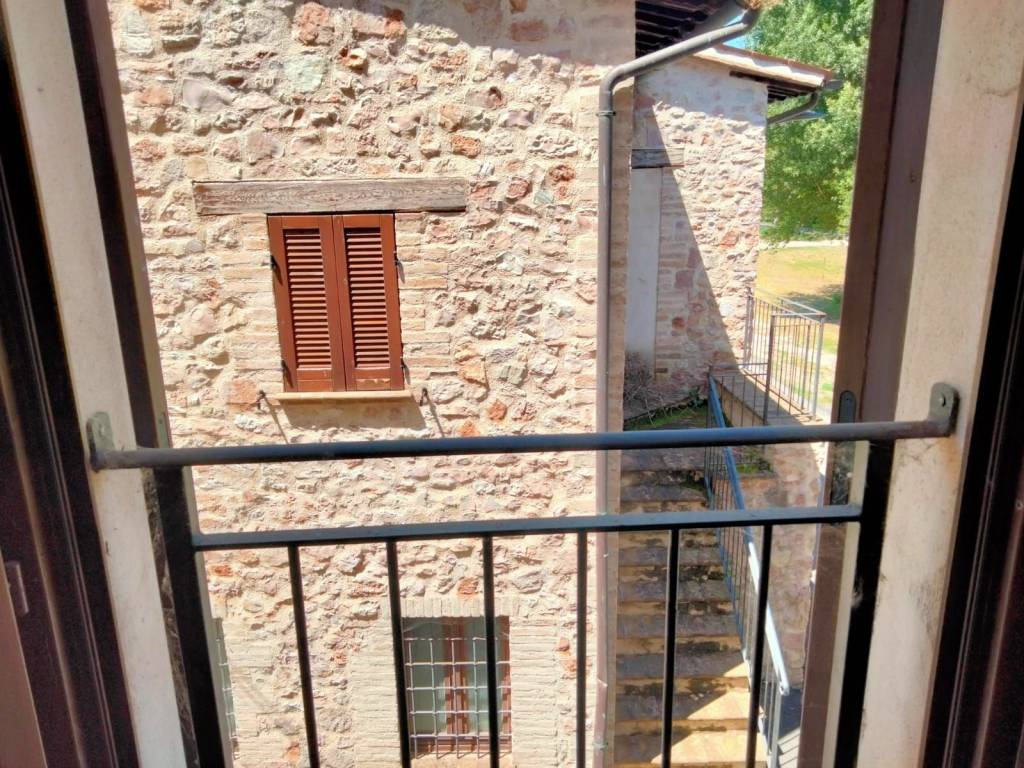 Rustico / casale a Foligno in Via Capodacqua - Foto 3