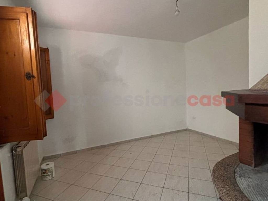 Casa indipendente a Serravalle pistoiese in VIA PIAZZA BRUNELLO BIAGINI - Foto 3