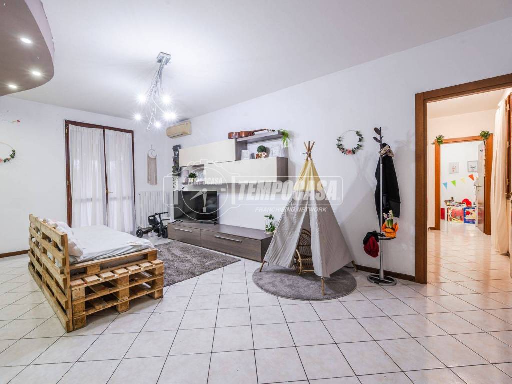 Appartamento a Castelfranco emilia in Via A. Saffi - Foto 4