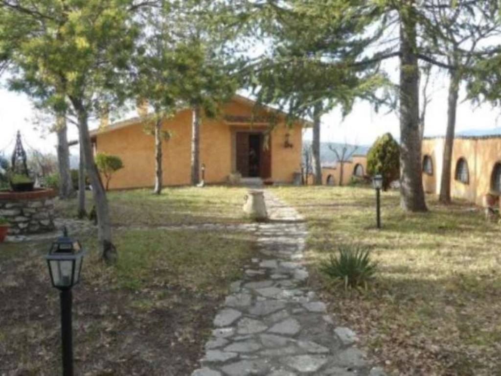 Villa a Scandriglia in via S. Maria delle Grazie - Foto 2