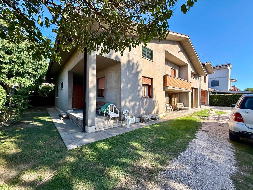 Villa a Alfonsine in Via Borse, 104 - Foto 2