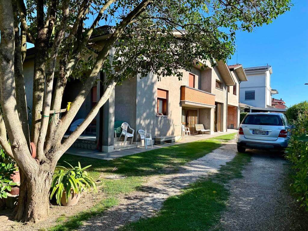 Villa a Alfonsine in Via Borse, 104 - Foto 3