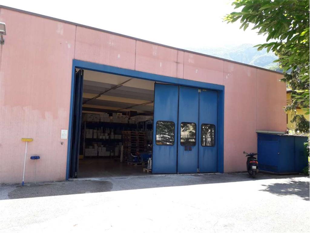 Immobile a Volano in zona industriale - Foto 2