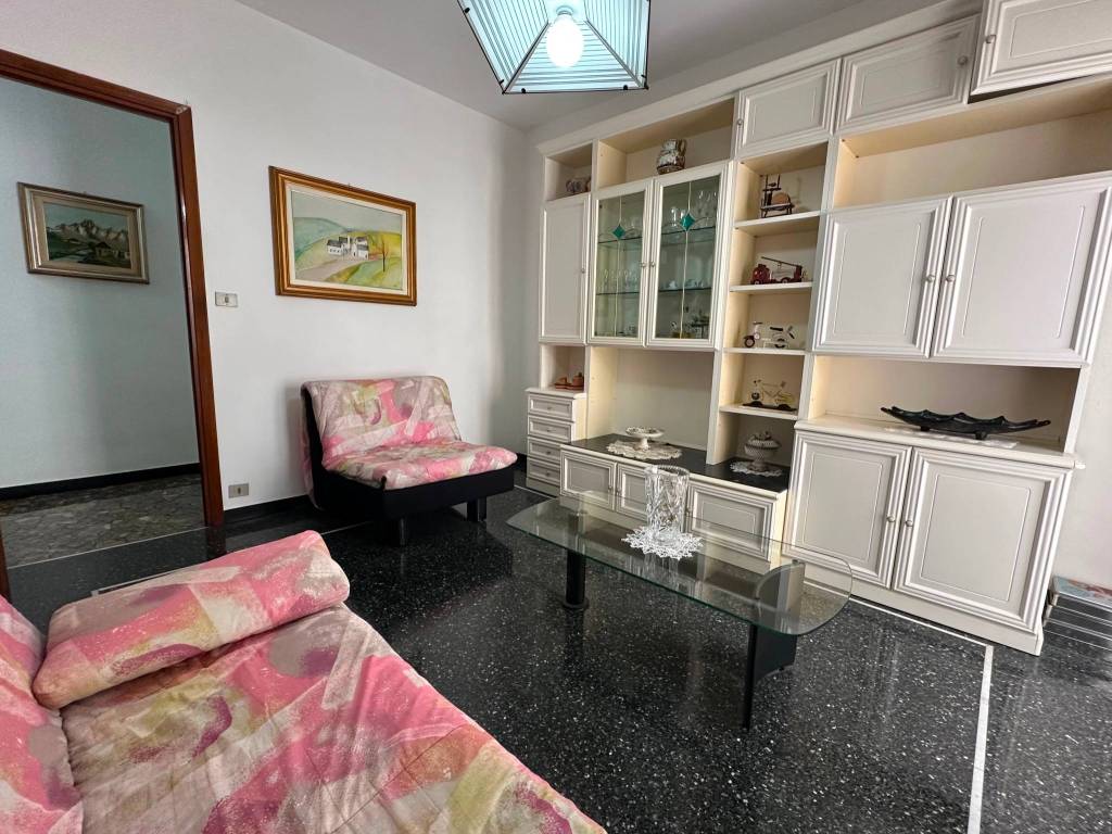 Appartamento a Cogoleto in Piazza Stella Maris - Foto 4