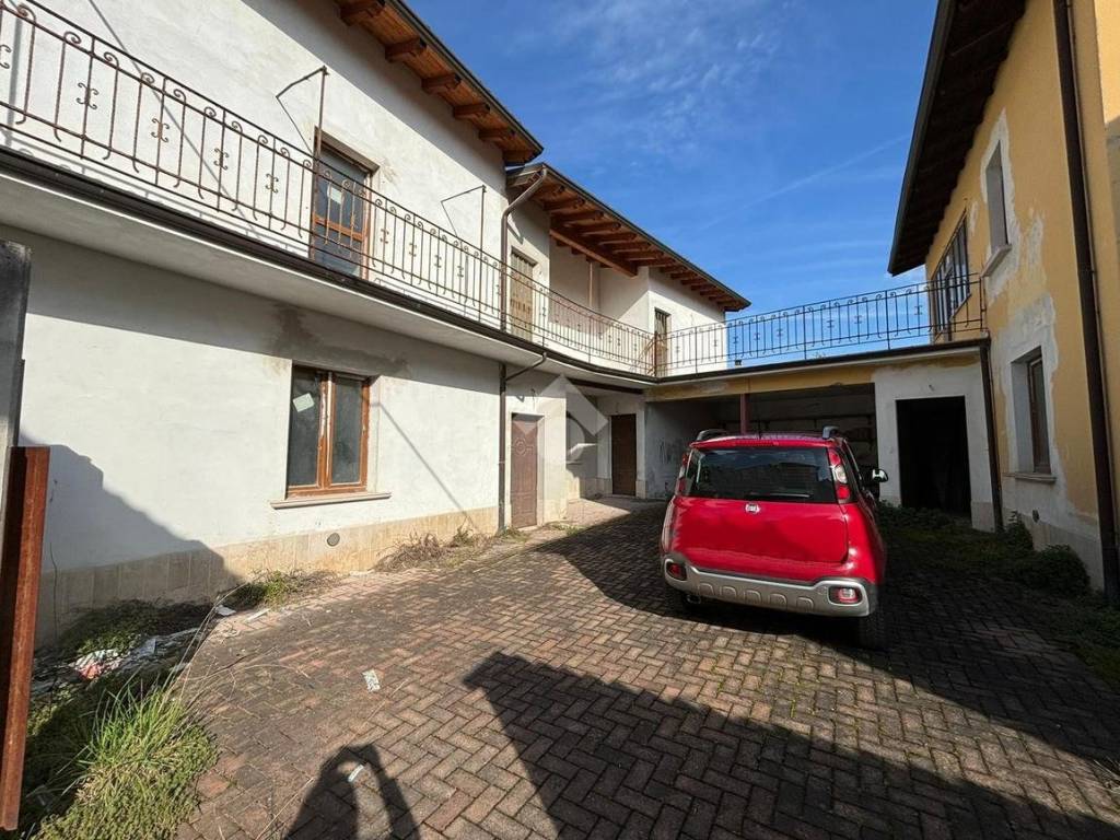Villa a Rezzato in Via Michelangelo, 2 - Foto 3