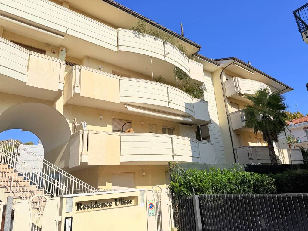 Appartamento a Riccione in Viale Maria Borman Ceccarini, 185 - Foto 4