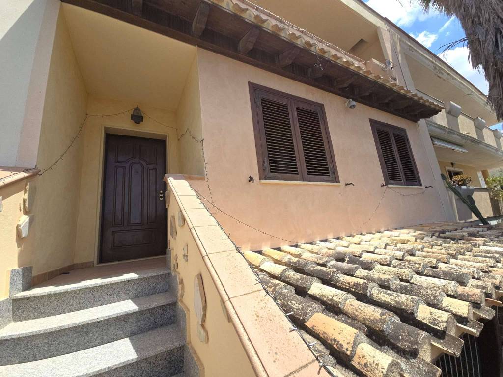 Casa indipendente a Sinnai in via Einstein 10 - Foto 2