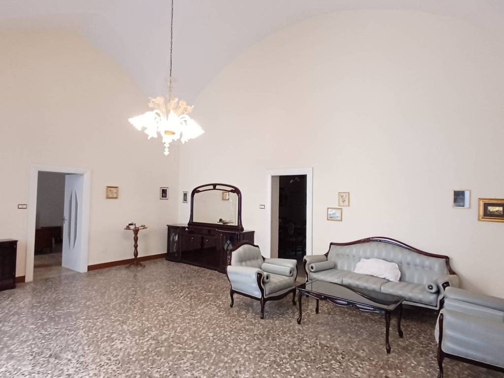 Appartamento a Francavilla fontana in Via Tagliavanti - Foto 3