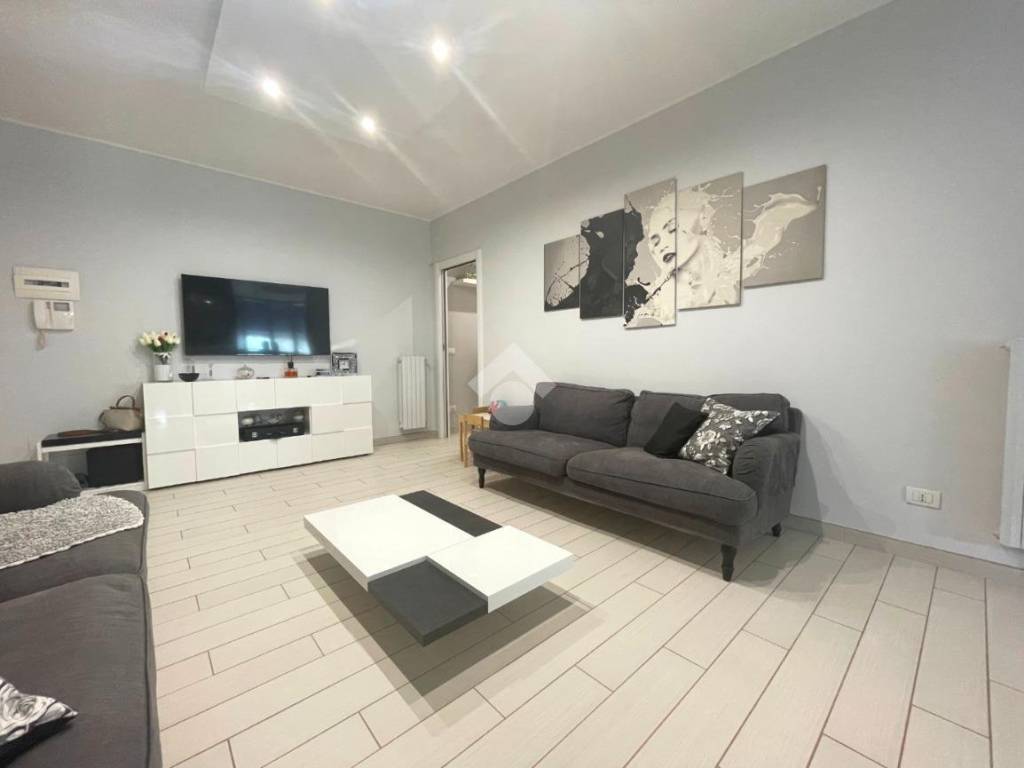 Appartamento a Barletta in Via Don Michele Tatò, 47 - Foto 3