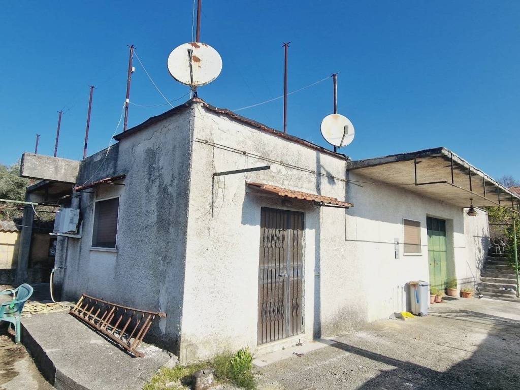 Villa a Cori in Via Bruno Buozzi Traversa 2 - Foto 2