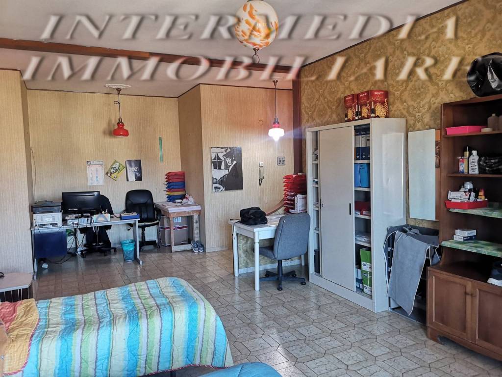 Appartamento a Cavriglia in Viale Principe Piemonte - Foto 4