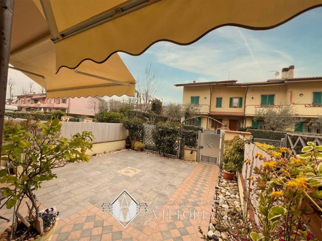 Villetta a schiera a Forte dei marmi in via Ferrucci - Foto 3