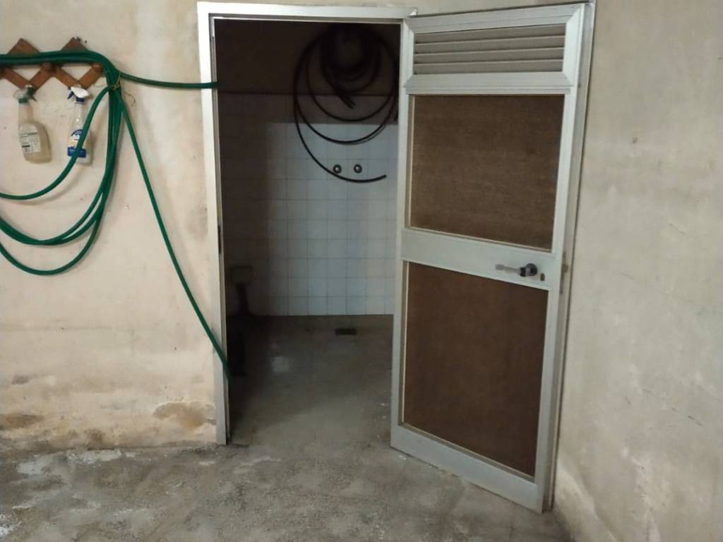 Box / garage a Trani in Via Andria - Foto 3