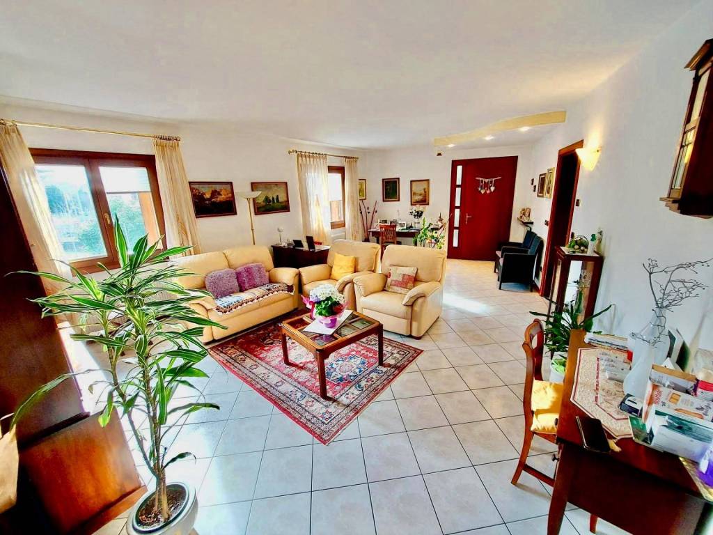 Villa a Udine in Via Cormor Alto, 137 - Foto 3