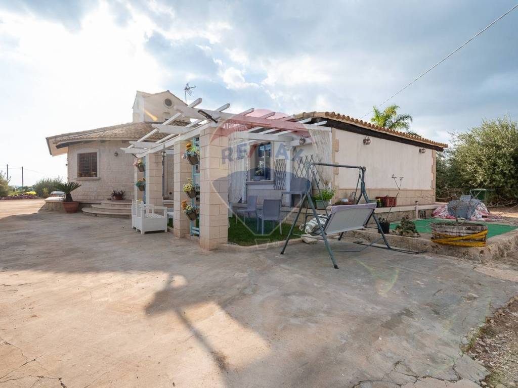 Villa a Avola in VIA FANGELLO, 80 - Foto 2
