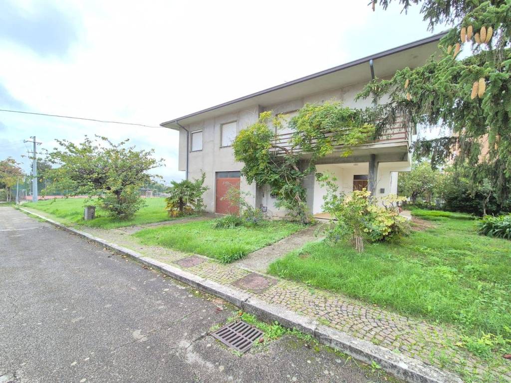 Casa indipendente a Filetto in Via Walter Tobagi - Foto 3