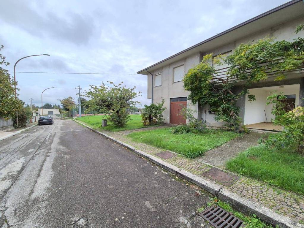 Casa indipendente a Filetto in Via Walter Tobagi - Foto 4