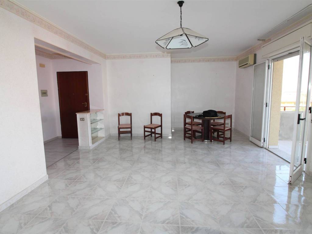 Appartamento a Lentini in VIA RUSSEL - Foto 3