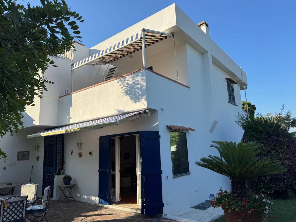 Villa a San felice circeo in Piazzale Alcide De Gasperi - Foto 2