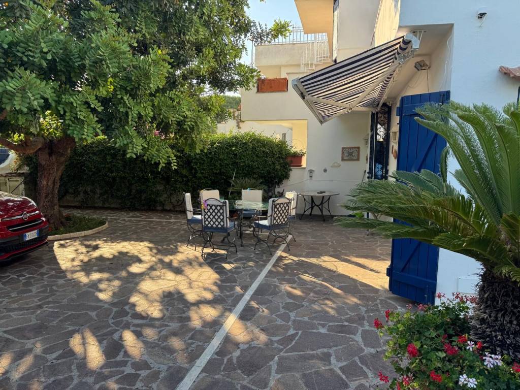 Villa a San felice circeo in Piazzale Alcide De Gasperi - Foto 4