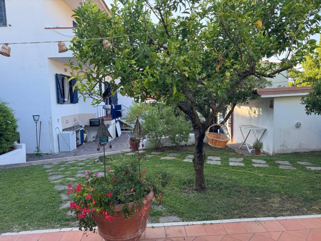Villa a San felice circeo in Piazzale Alcide De Gasperi - Foto 5