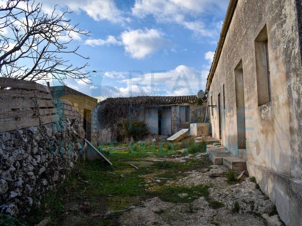 Villa a Noto in Via Principe Umberto, 1 - Foto 4