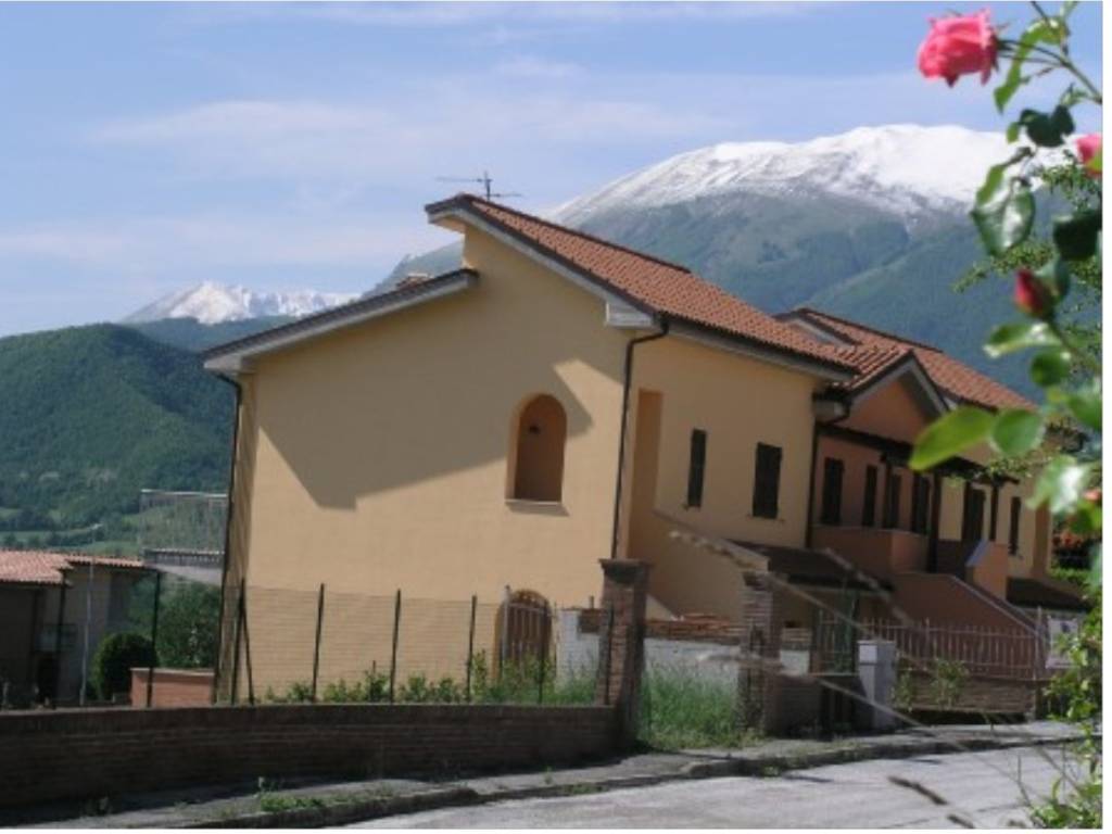 Appartamento a Sarnano in Via Don Luigi Sturzo, 19 - Foto 2