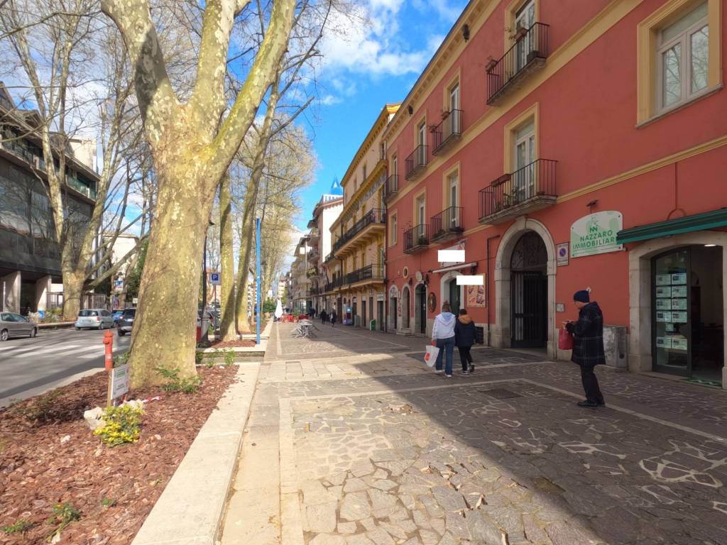 Immobile a Avellino in Viale Italia - Foto 2