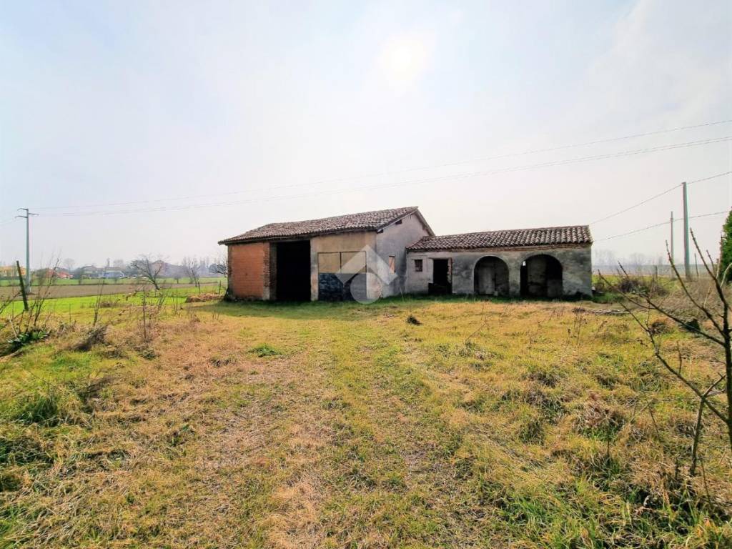Rustico / casale a Bagnolo san vito - Foto 3