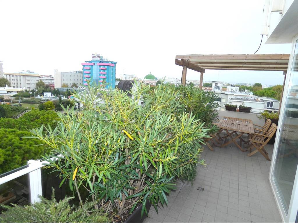 Attico / mansarda a Riccione in Viale Torquato Tasso - Foto 4